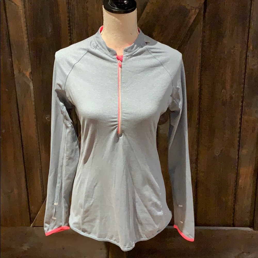 H&M sport long sleeve top